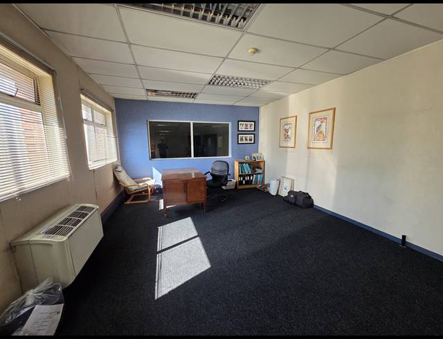 3,168M² WAREHOUSE FOR SALE IN SELBY